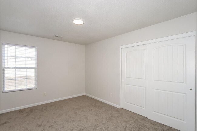 Building Photo - 4631 Tulip Creek Dr