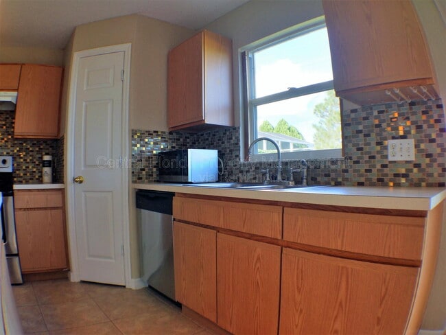 Building Photo - 4437 Stonemeadow Dr