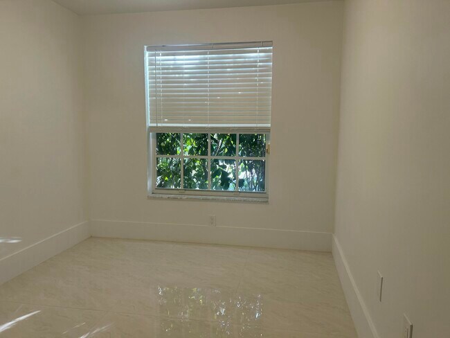 Building Photo - 9201 NW 55th St