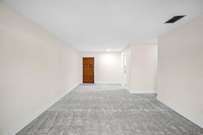 Building Photo - 493 NW 43rd St
