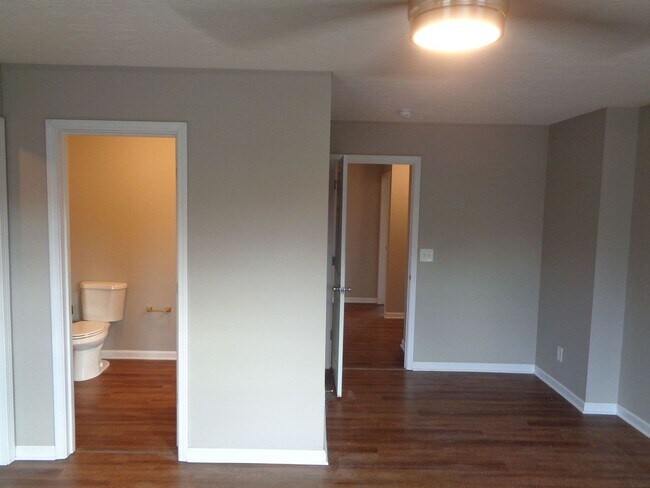 Building Photo - 3490 Hader Ave 4BR/2.5BA (Cincinnati)