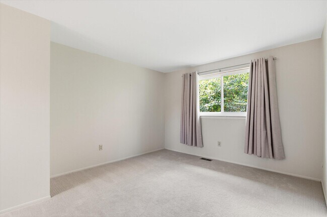 Building Photo - 2825 Tuebingen Pkwy