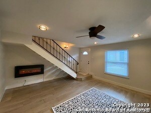 Building Photo - 2811 Woodbury St