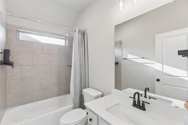 Building Photo - 1508 Cardinal Ln