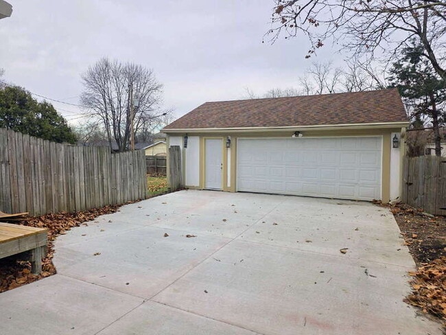 Building Photo - 4405 68th St