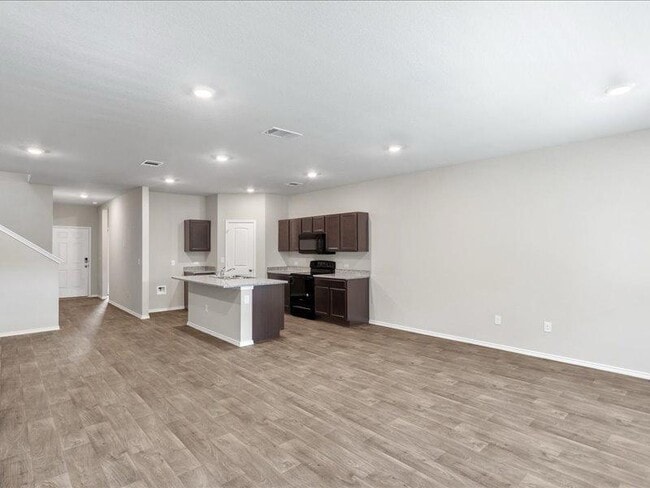 Building Photo - 6305 Wideleaf Dr