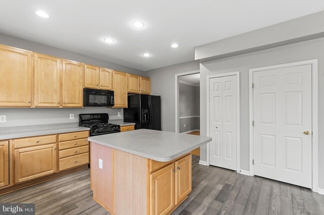 Building Photo - 9343 Morning Walk Dr