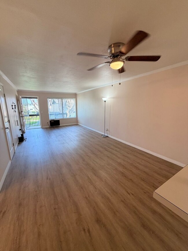 Building Photo - Remodeled 1 Bedroom, 1 Bathroom Stanton Condo For Rent w/ Parking!