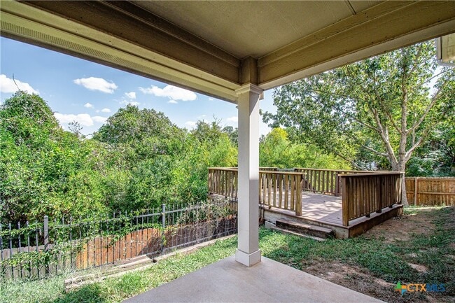 Building Photo - 1702 Indian Camp Trail