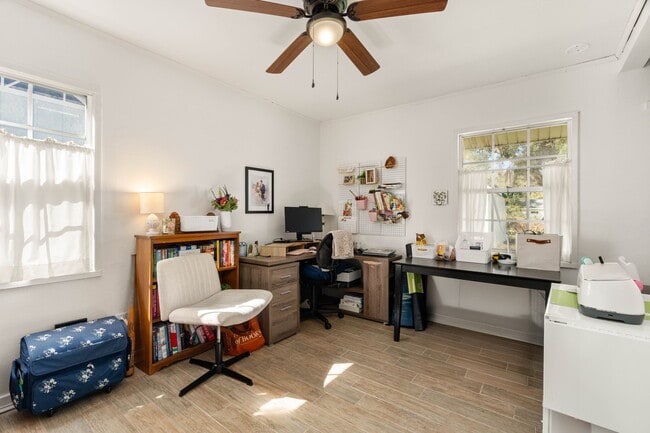 Building Photo - 405 Navarre St