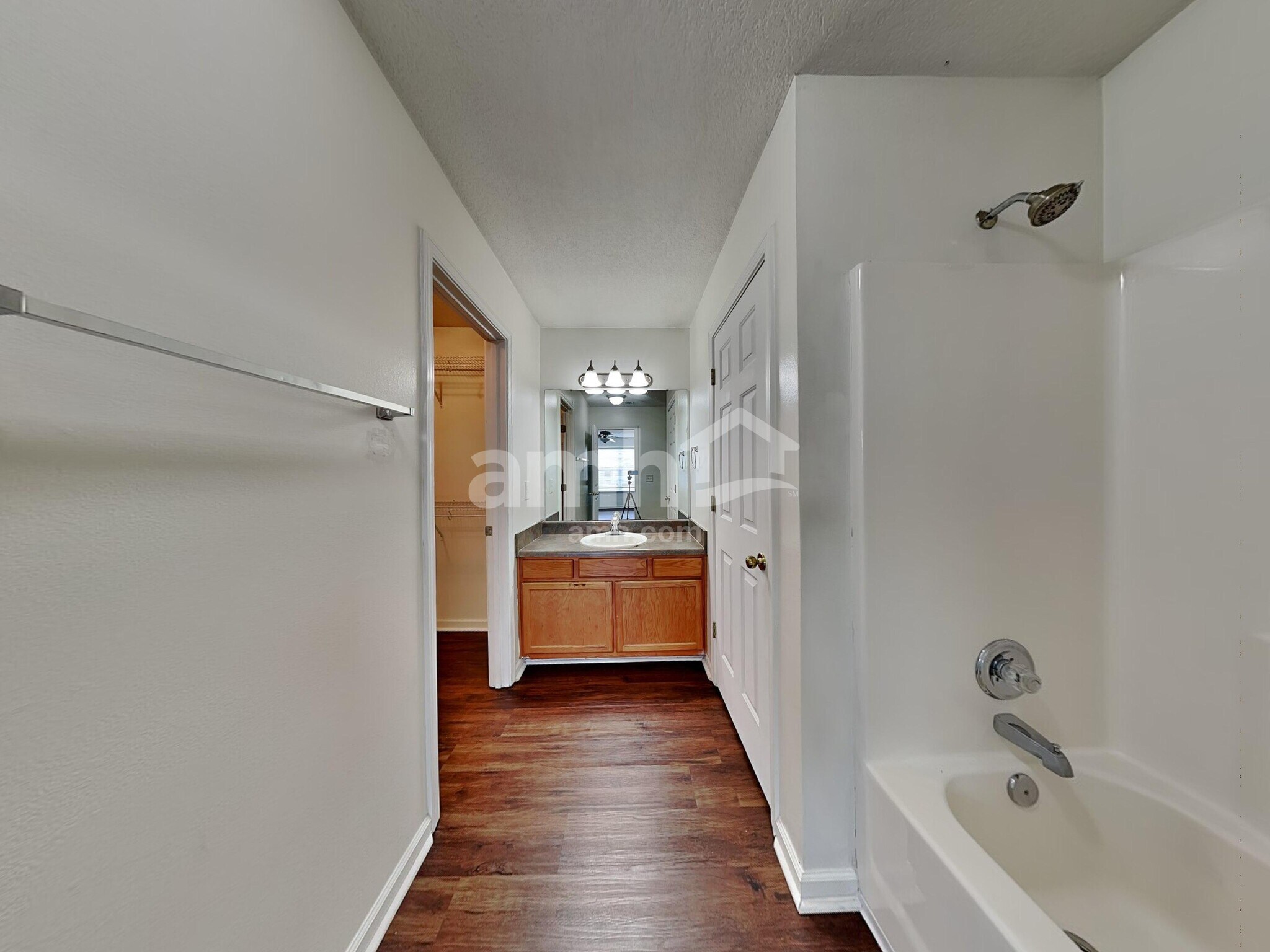 Building Photo - 211 Juniper Leaf Way