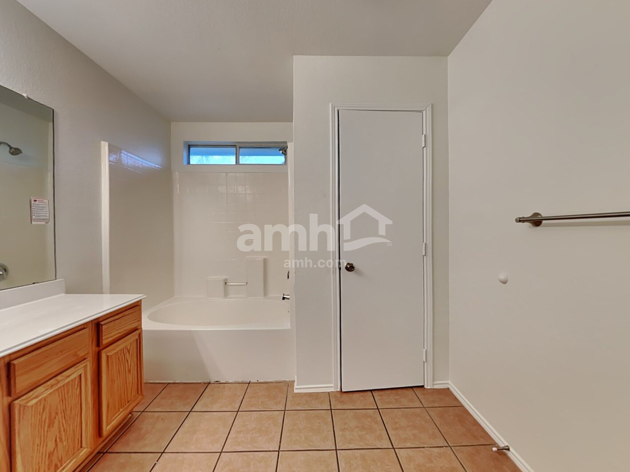 Building Photo - 312 Pepperwood Trl