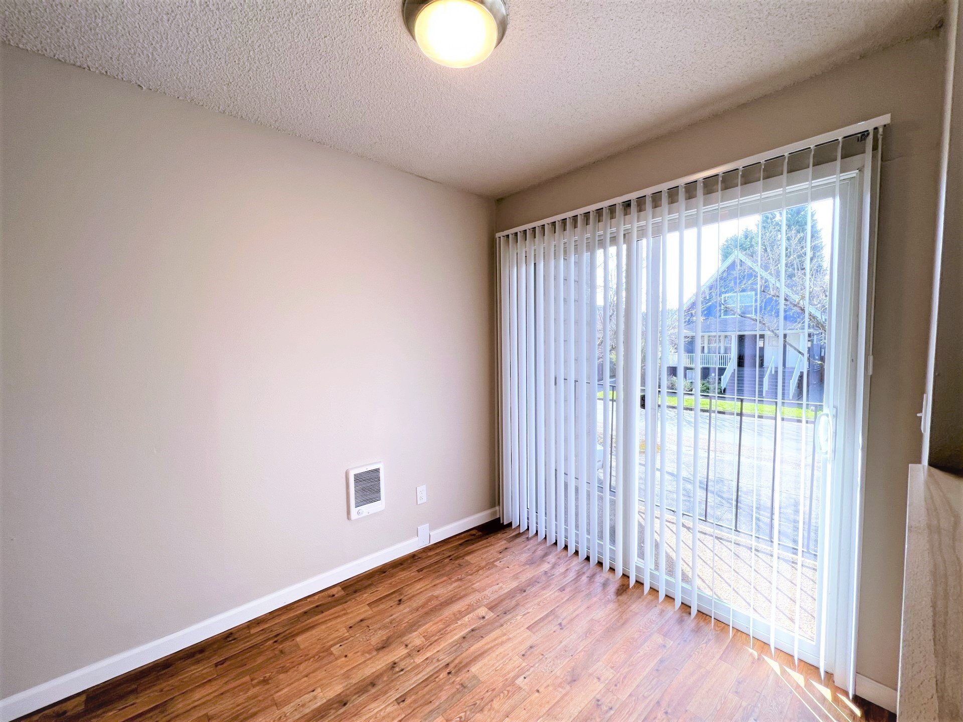 Building Photo - 3057 SE 20th Ave