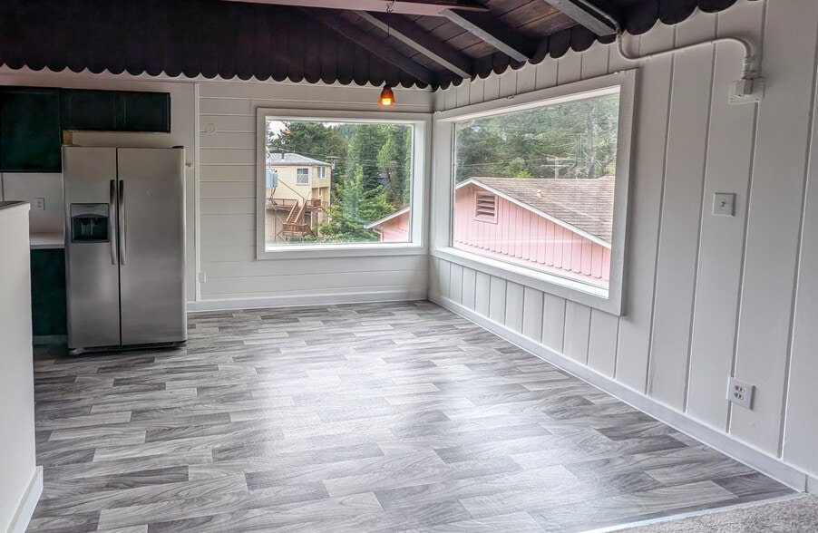 Building Photo - 14301 Mill Ct