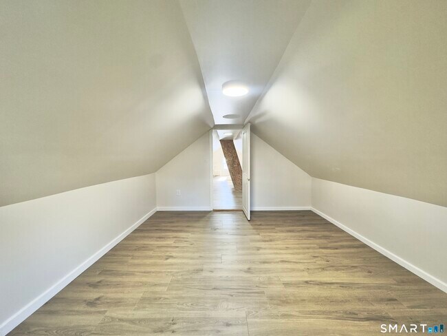 Building Photo - 186 W Washington St