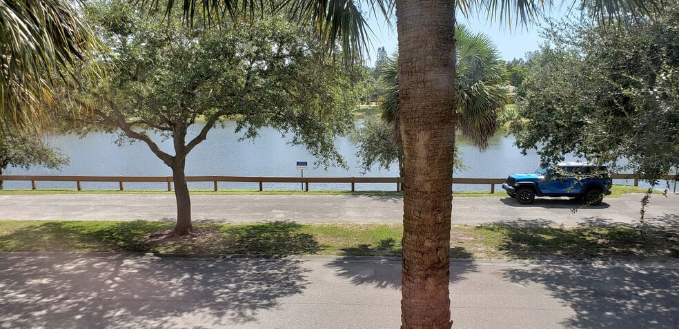 Building Photo - 12330 Notting Hill Ln