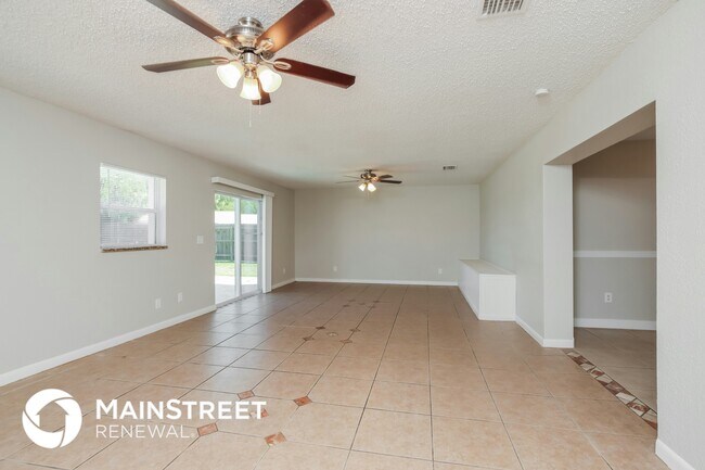 Building Photo - 1195 Cotton Rd NE