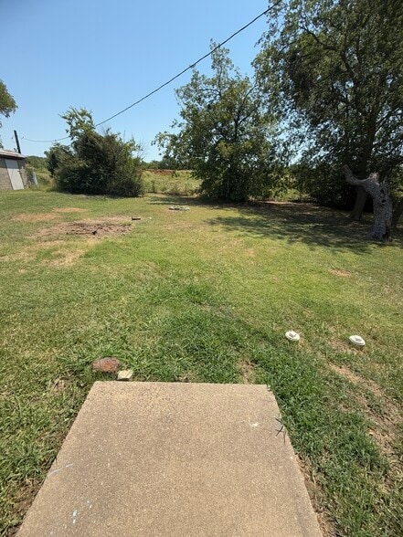 Building Photo - 3493 Country Club Rd