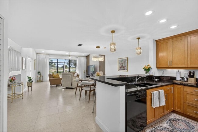 Building Photo - 479 Prestwick Cir