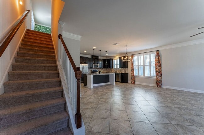 Building Photo - 3 Bedroom 2.5 Bath House in Boltons Landin...