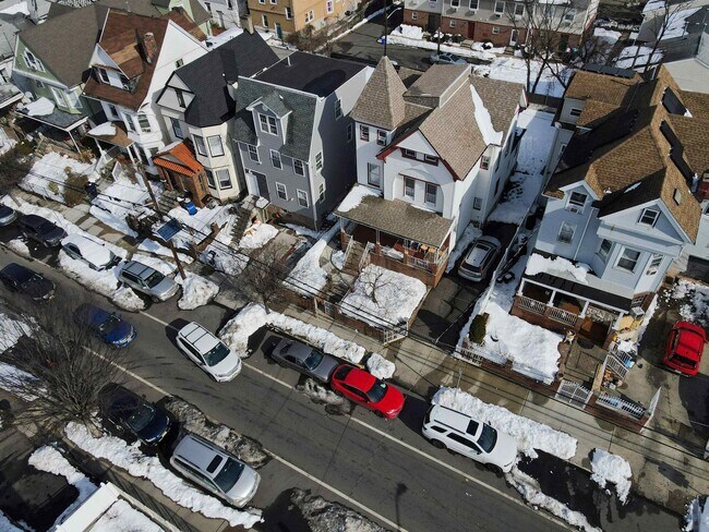 Building Photo - 181-183-183 N 6th St