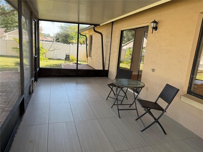 Building Photo - 2417 Abbey Ave