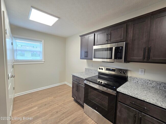 Building Photo - 9124 Kenlock Dr