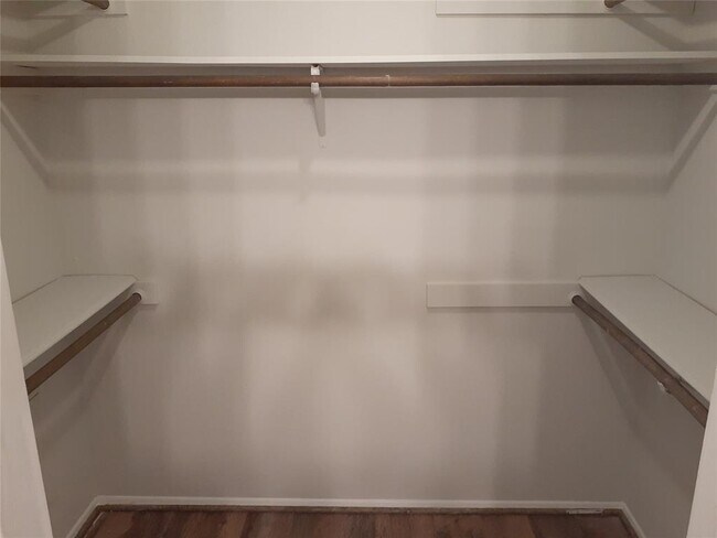 Building Photo - 14515 Wunderlich Dr