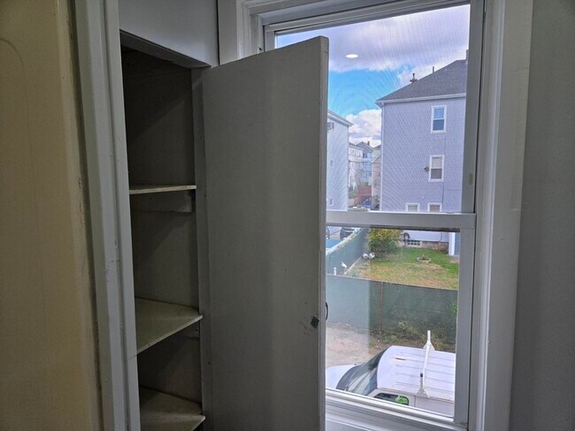 Building Photo - 90 Quequechan St