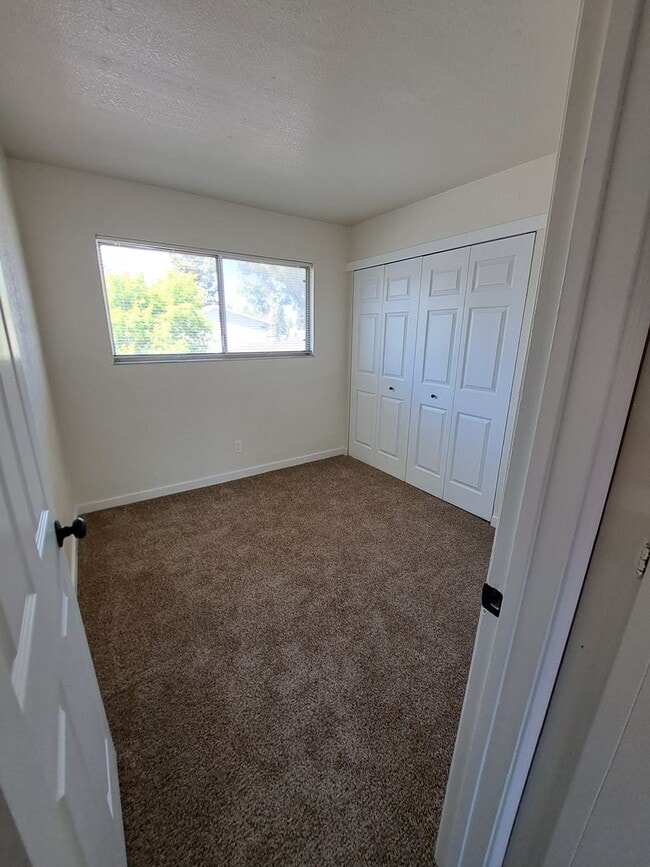 Building Photo - 145 Del Rey Ct