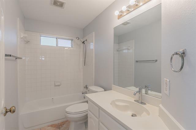 Building Photo - 1356 Dallshan Dr