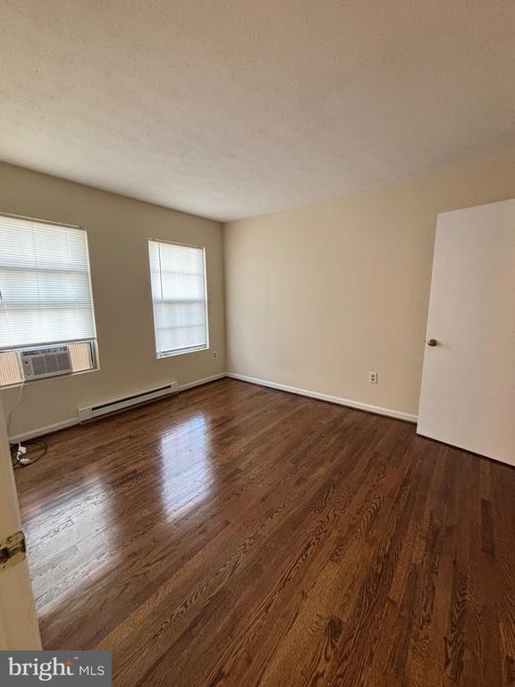 Building Photo - 240 Nottoway Dr