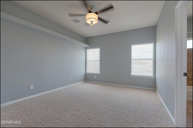 Building Photo - 6300 Franklin Vista Dr