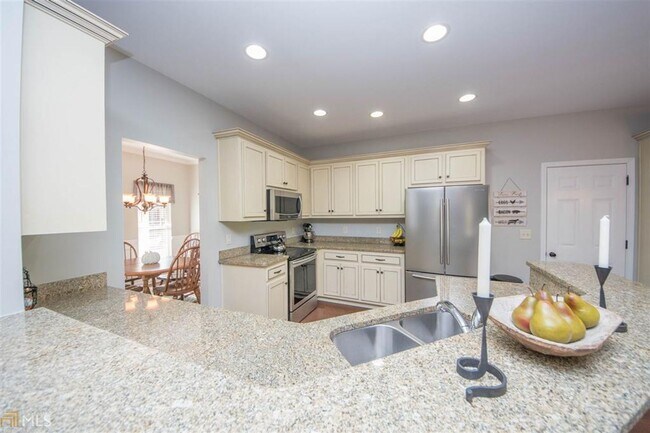 Building Photo - Hurry and show this 5 bedroom, 3 full bath home on a finished basement!!! Move in ready in desira...