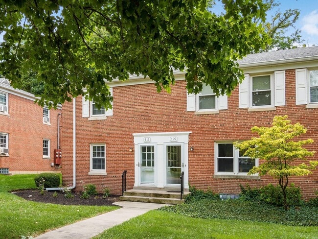 Building Photo - 111 E Selby Blvd