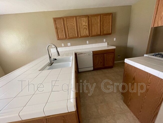 Building Photo - 2844 W Payson Ct