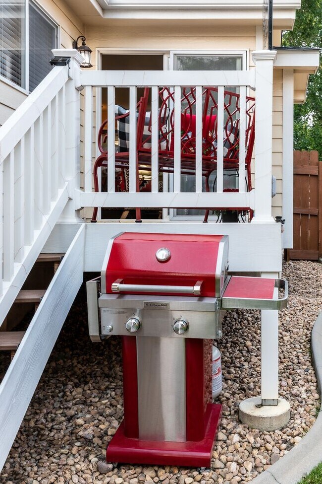 Building Photo - 3 Bed 2 Bath Townhome in Central Loveland