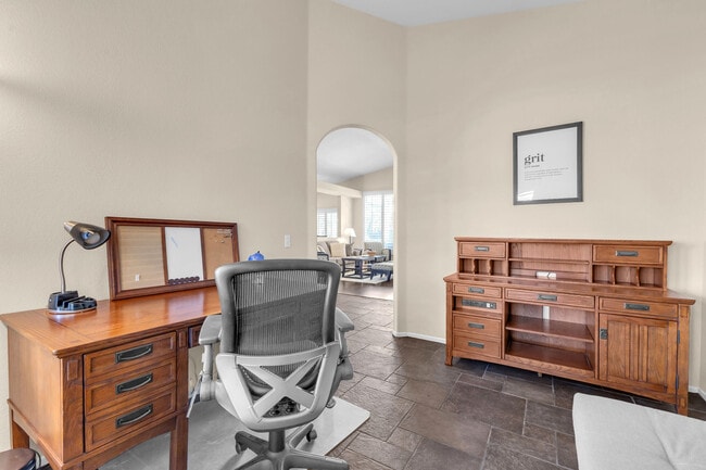 Building Photo - 170 Vía Tramonto