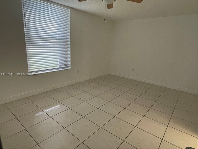 Building Photo - 8390 Sands Point Blvd