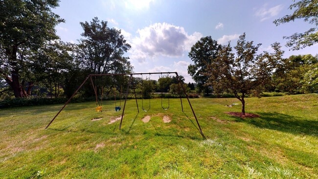 Building Photo - 773 Peninsula Ct
