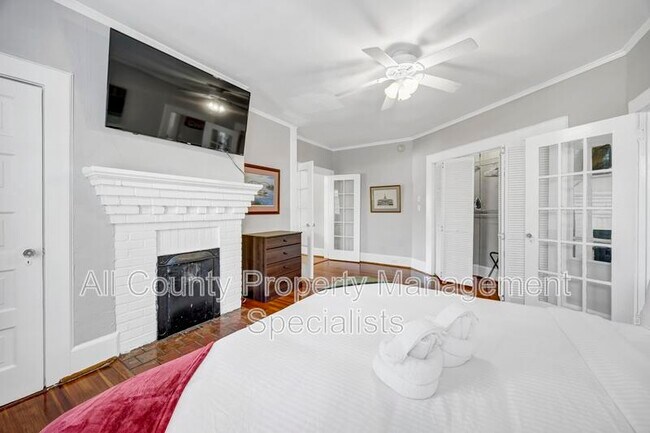 Building Photo - 1037 Kinard Ct