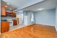 Building Photo - 396 Union St