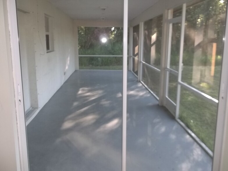 Building Photo - 744 SW Port St Lucie Blvd