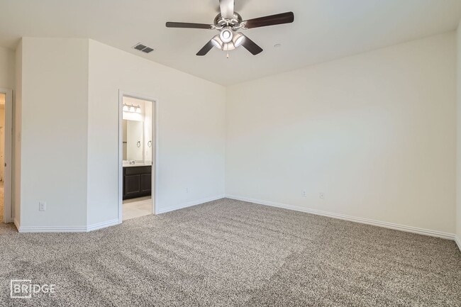 Building Photo - 1412 Lakecrest Ln