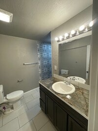 Building Photo - 3 bed 3 bath for rent