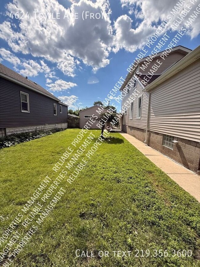 Building Photo - 4624 Towle Ave