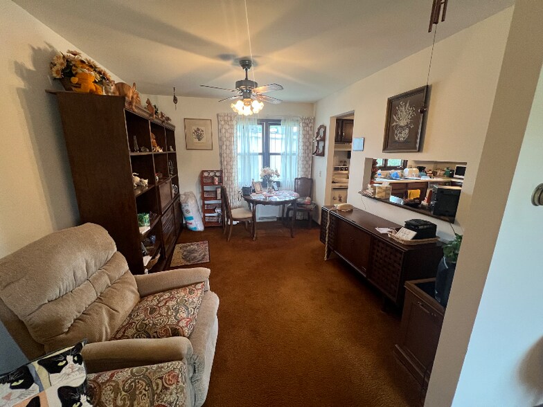 Building Photo - 243 Tyler Cir