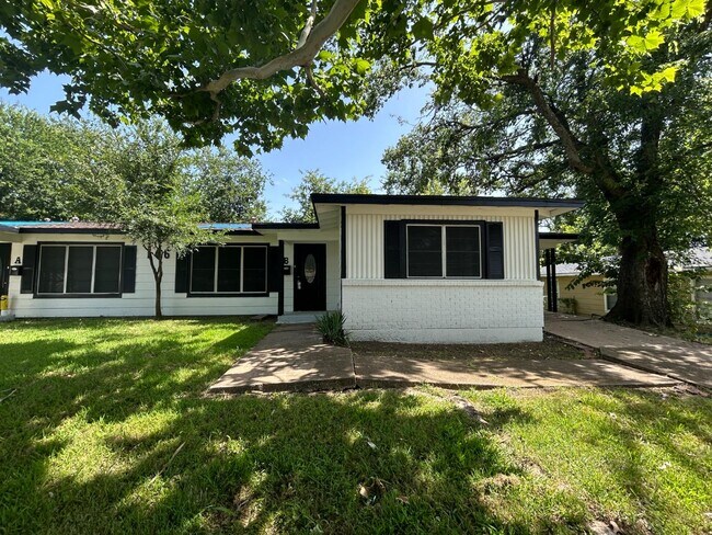 Building Photo - 146 Doolittle Dr