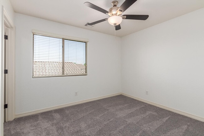 Building Photo - 622 W San Carlos Way