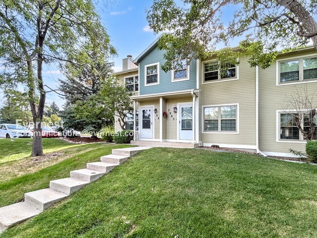 Primary Photo - 7985 Lexington Park Dr